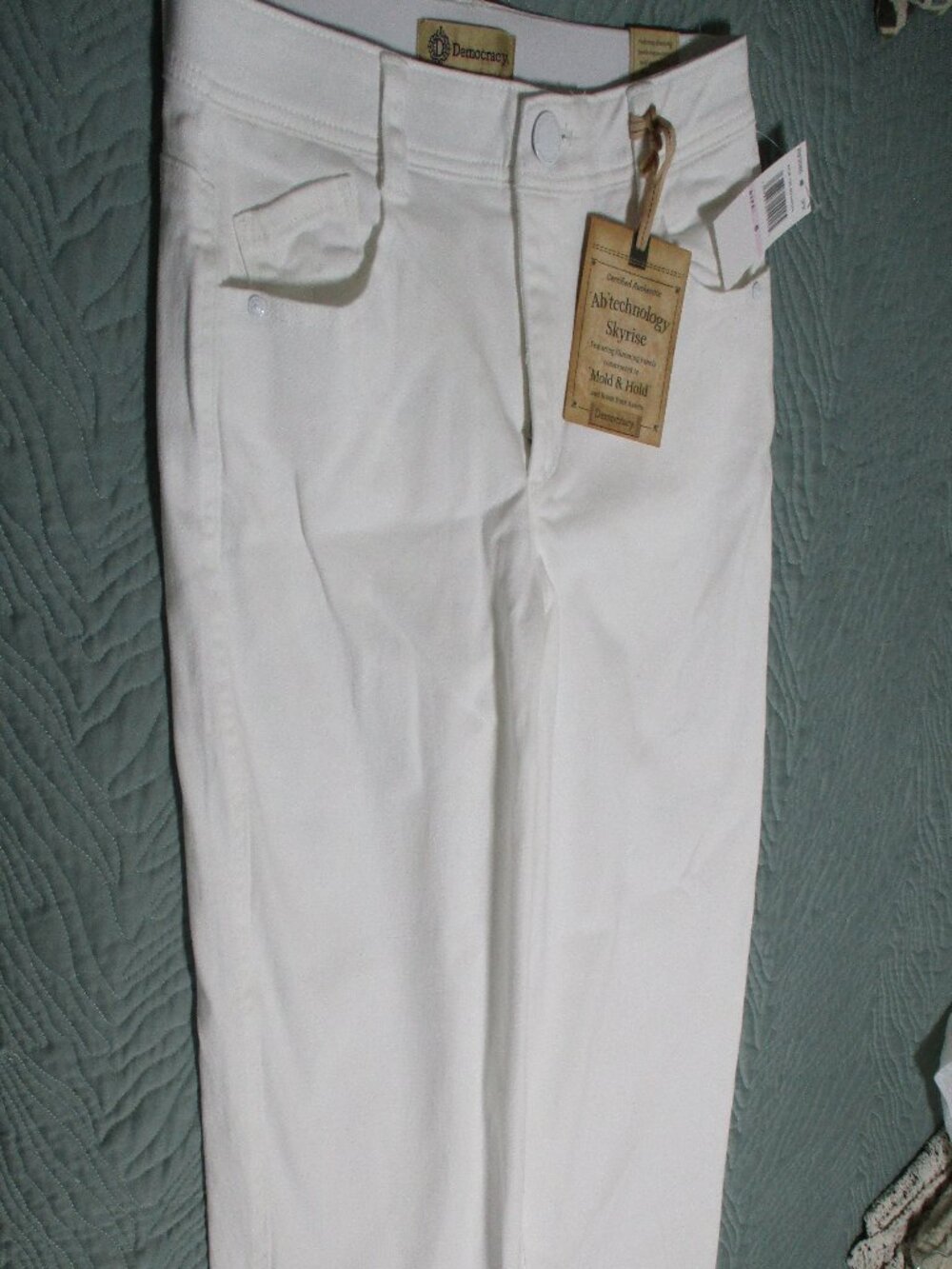 NWT White Democracy AB tec Barrow Jeans 6, 8